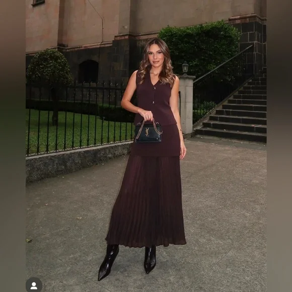 Zara Set - Picture 2 of 16